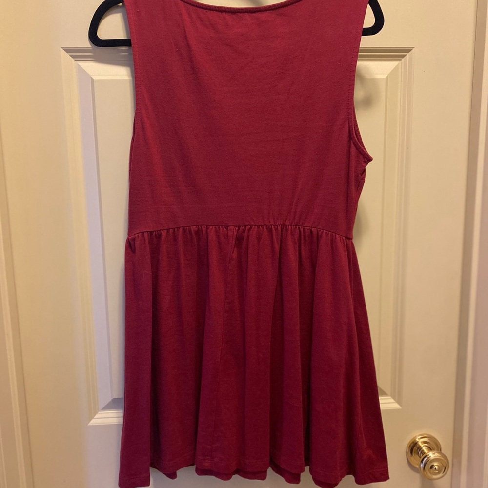 Simple, chic dress! - Picture 2 of 2